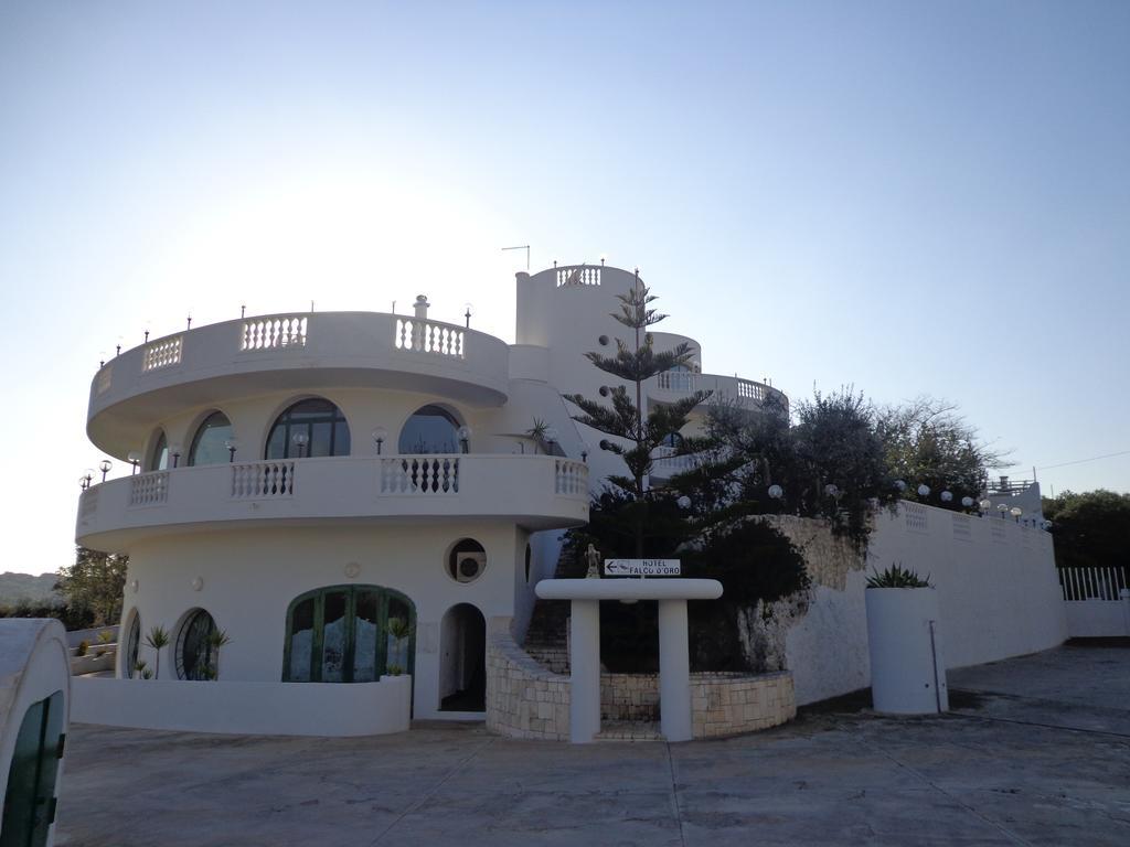 Hotel Falco D'Oro Cisternino Exteriör bild